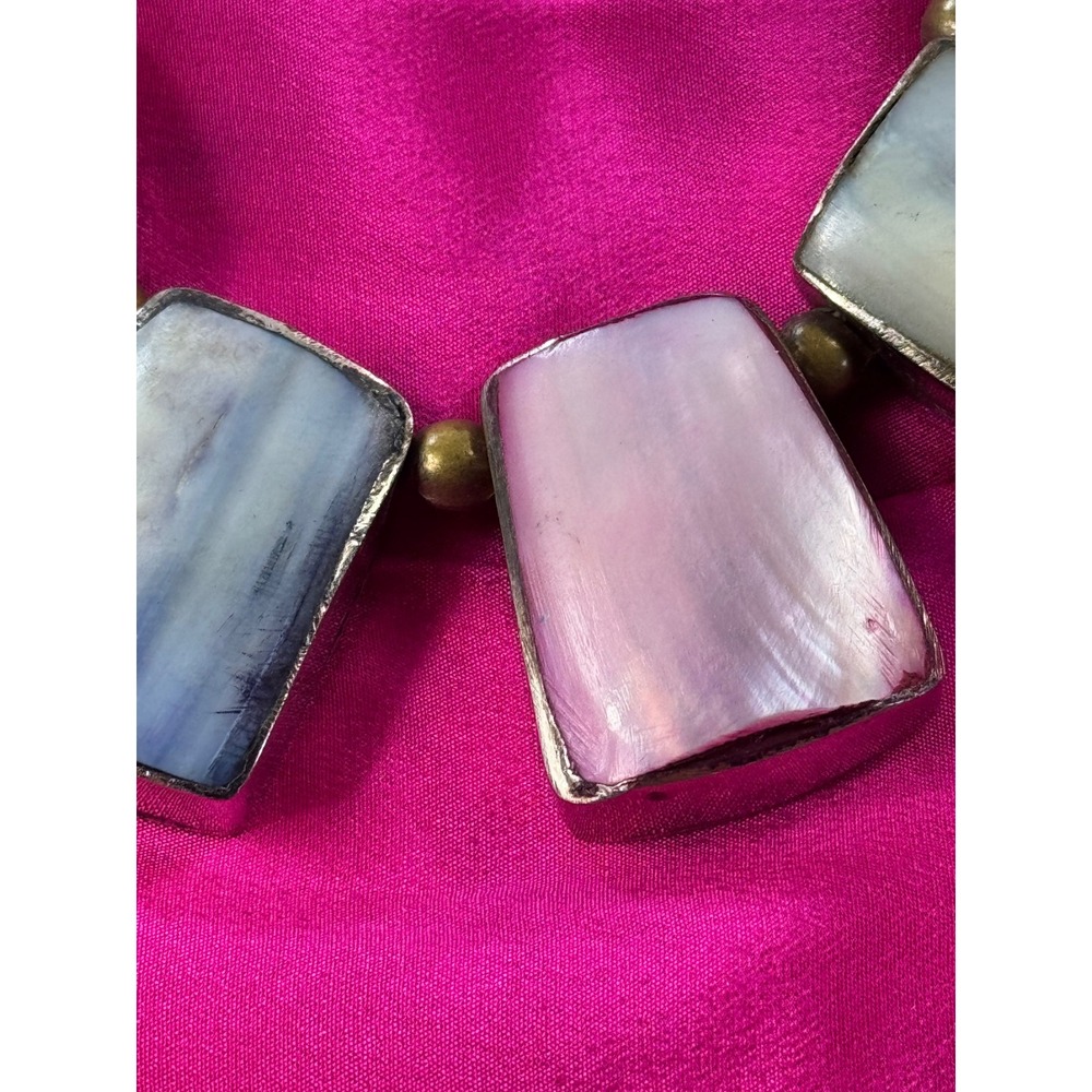 Vintage Mother of Pearl Shell Statement Necklace Pink Blue Silver Tone 18" - Picture 5 of 7